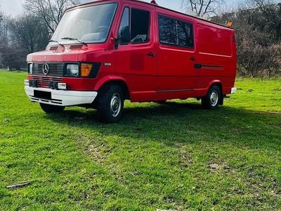 Gebraucht Mercedes T1 75 PS (55 kW) 1981 Rot Van