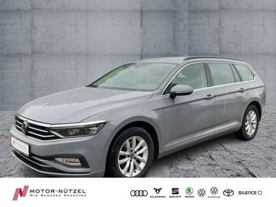 Gebraucht VW Passat Business 150 PS (110 kW) 2022 Mondsteingrau Kombi