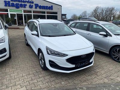 Gebraucht Ford Focus Cool & Connect 125 PS (91 kW) 2019 Weiß Limousine