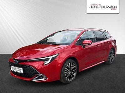 Nouă Toyota Corolla Team 152 CP (111 kW) 2025 Roșu Break