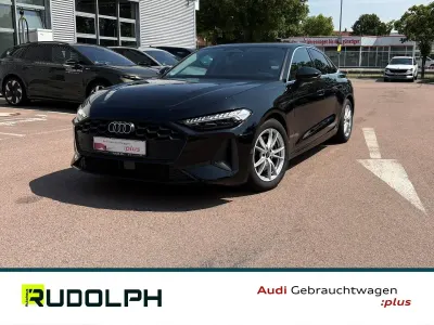 Gebraucht Audi A5 Performance 204 PS (150 kW) 2025 Mythosschwarz metallic Limousine