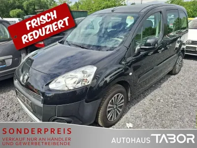 Gebraucht Peugeot Partner Tepee Active 120 PS (88 kW) 2014 Lack onyx schwarz/deckende lac Van / Kleinbus