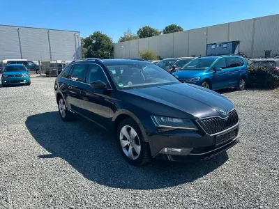 Gebraucht Skoda Superb Style 190 PS (139 kW) 2017 Schwarz Kombi
