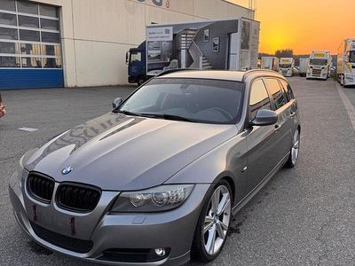 Gebraucht BMW 320 Performance 170 PS (125 kW) 2011 Grau Kombi