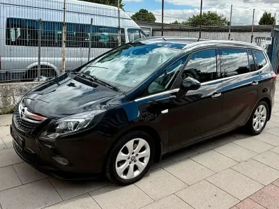 Gebraucht Opel Zafira Tourer Innovation 140 PS (102 kW) 2012 Graphitschwarz/carbon flash/mi Van / Kleinbus