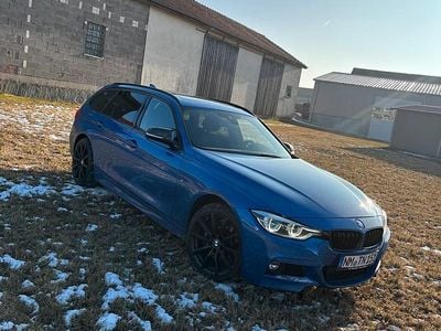 Blau Gebraucht 2017 BMW 335 M Performance Kombi | 29.990 €
