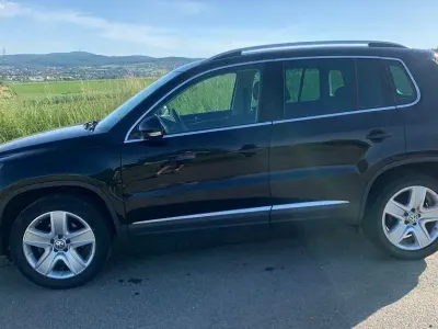 Gebraucht VW Tiguan Sportline 140 PS (102 kW) 2013 Schwarz SUV