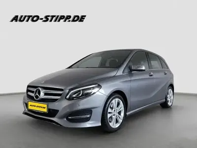Gebraucht Mercedes B200 Urban 156 PS (114 kW) 2015 Grau Kleinwagen