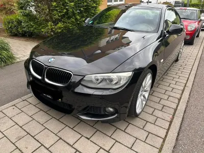 Gebraucht BMW 318 M Sport 143 PS (105 kW) 2010 Schwarz Coupé