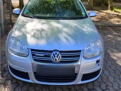 Usata VW Golf IV 105 CV (77 kW) 2005 Argento Station wagon