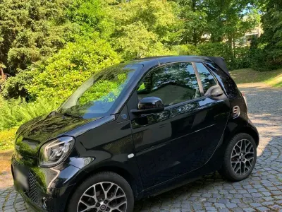 Gebraucht Smart ForTwo Coupé 60 kW (82 PS) 2020 Schwarz Cabrio