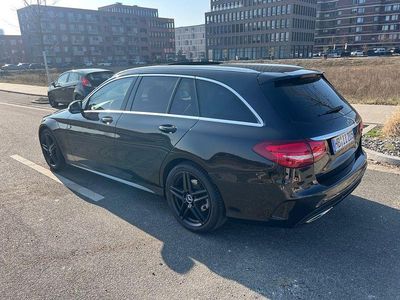 Gebraucht Mercedes C250 AMG line 204 PS (150 kW) 2016 Schwarz Limousine
