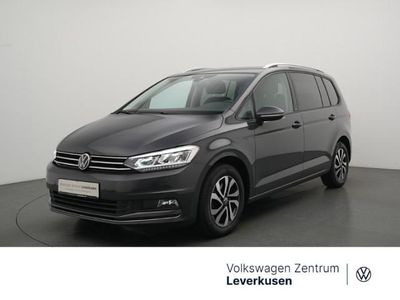 Usata VW Touran Active 122 CV (89 kW) 2023 Grigio Monovolume
