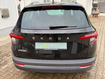 Gebraucht Skoda Karoq 150 PS (110 kW) 2022 Schwarz SUV