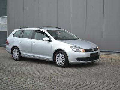 Gebraucht VW Golf VI Comfortline 105 PS (77 kW) 2010 Silber metallic Kleinwagen