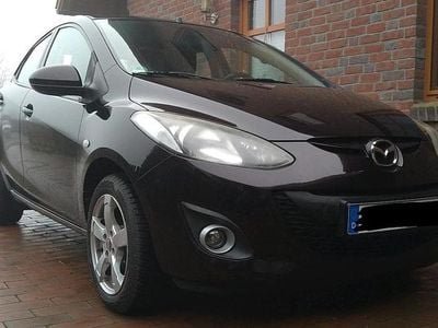 Gebraucht Mazda 2 84 PS (61 kW) 2013 Schwarz Kleinwagen