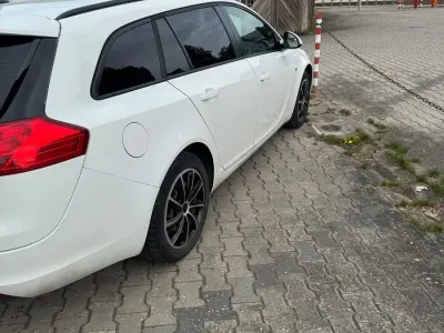Brugt Opel Insignia 136 HK (100 kW) 2011 Hvid Stationcar