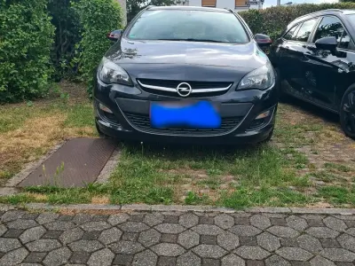 Gebraucht Opel Astra 136 PS (100 kW) 2015 Schwarz Kombi
