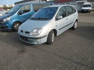 Gebraucht Renault Scénic Dynamique 107 PS (78 kW) 2000 Grau Van / Kleinbus