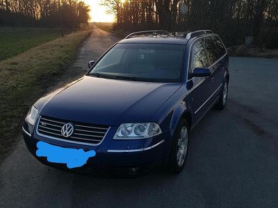 Gebraucht VW Passat Highline 170 PS (125 kW) 2002 Blau Kombi