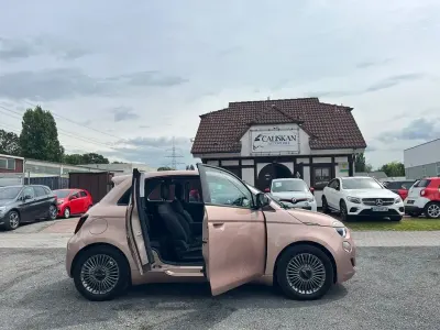 Gebraucht Fiat 500e Icon 86 kW (118 PS) 2022 Rose gold Kleinwagen