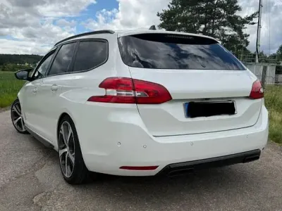 Gebraucht Peugeot 308 SW GT 181 PS (133 kW) 2016 Weiß Kombi