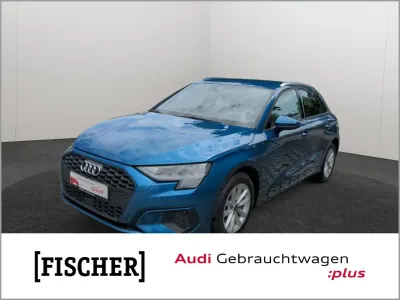 Gebraucht Audi A3 Ambiente 150 PS (110 kW) 2022 Blau Limousine
