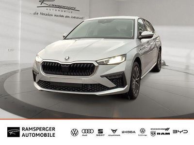 Gebraucht Skoda Scala Tour 116 PS (85 kW) 2025 Silber (brillantsilber metallic) Kleinwagen