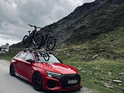 Gebraucht Audi RS3 Ambiente 400 PS (294 kW) 2023 Rot Limousine