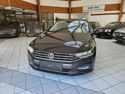 Gebraucht VW Passat Business 150 PS (110 kW) 2021 Grau