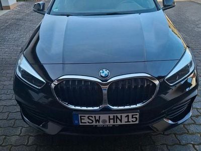 Usata BMW 118 Advantage 140 CV (102 kW) 2019 Nero Utilitaria