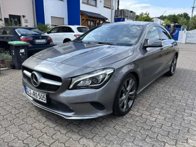 Gebraucht Mercedes CLA180 Urban 109 PS (80 kW) 2017 Grau Coupé