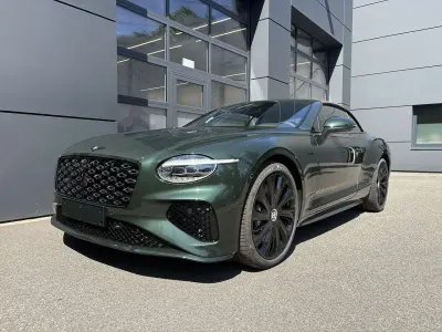 Neu Bentley Continental Mulliner 782 PS (575 kW) 2026 Grün Cabrio