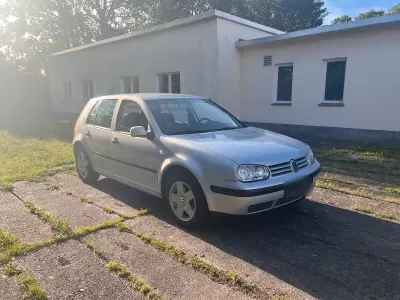 Gebraucht VW Golf IV 75 PS (55 kW) 1999 Silber Kleinwagen