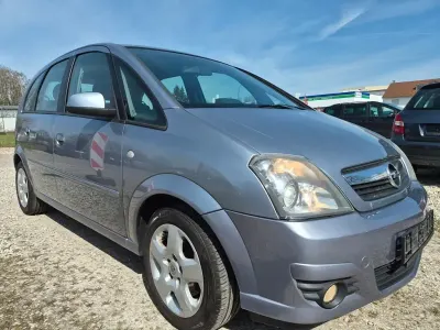 Używany Opel Meriva Innovation 105 KM (77 kW) 2009 Srebrny Minivan