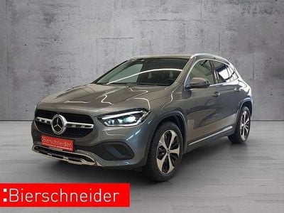 Gebraucht Mercedes GLA200 Progressive 163 PS (119 kW) 2023 Grau SUV