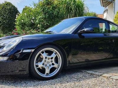 Porsche 911 Carrera