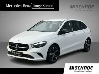 Gebraucht Mercedes B200 Progressive 163 PS (119 kW) 2023 Andere farbe Kleinwagen