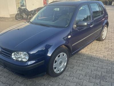Gebraucht VW Golf IV 105 PS (77 kW) 2001 Blau Limousine