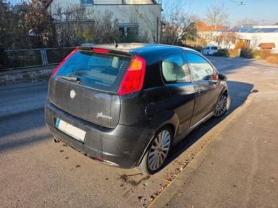 Gebraucht Fiat Grande Punto Sport 95 PS (69 kW) 2009 Schwarz Kleinwagen