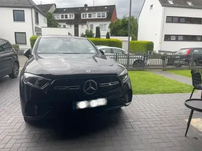 Gebraucht Mercedes GLC220 AMG Line Premium Plus 197 PS (144 kW) 2024 Schwarz Coupé