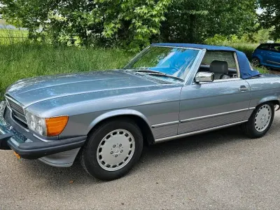 Używany Mercedes 560 230 KM (169 kW) 1988 Szary Kabriolet