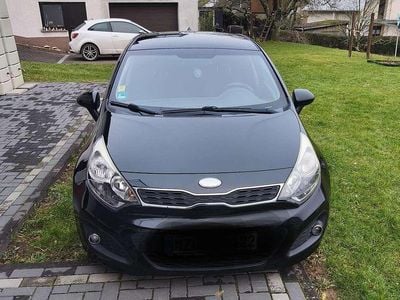 Gebraucht Kia Rio FIFA World Cup Edition 109 PS (80 kW) 2013 Limousine