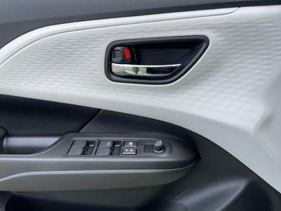 Neu Suzuki Swift Club 83 PS (61 kW) 2025 Rot Kleinwagen