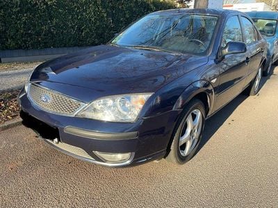 Gebraucht Ford Mondeo 125 PS (91 kW) 2006 Blau Limousine