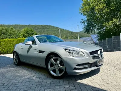 Gebraucht Mercedes SLK200 184 PS (135 kW) 2015 Silber Cabrio