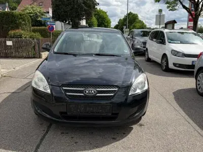 Gebraucht Kia Ceed LX 122 PS (89 kW) 2007 Schwarz Kleinwagen