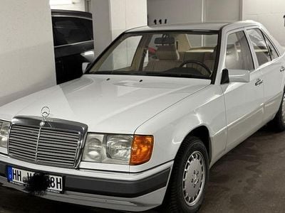 Gebraucht Mercedes E260 160 PS (117 kW) 1992 Weiß Limousine