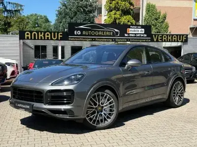 Gebraucht Porsche Cayenne Turbo Coupe Chrono 549 PS (403 kW) 2023 Quarzitgrau SUV