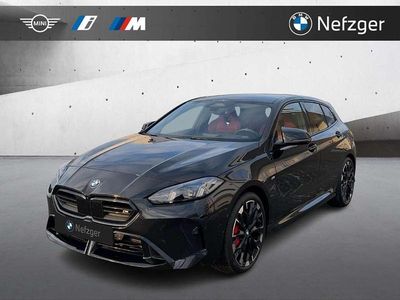 Black sapphire metallic Gebraucht 2024 BMW 135 M Sport Kleinwagen | 42.400 € (Teuer)